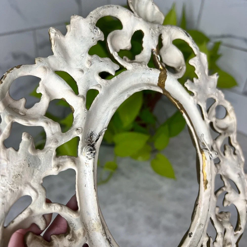 Vintage AF Italy Ornate Cast metal Frame 11